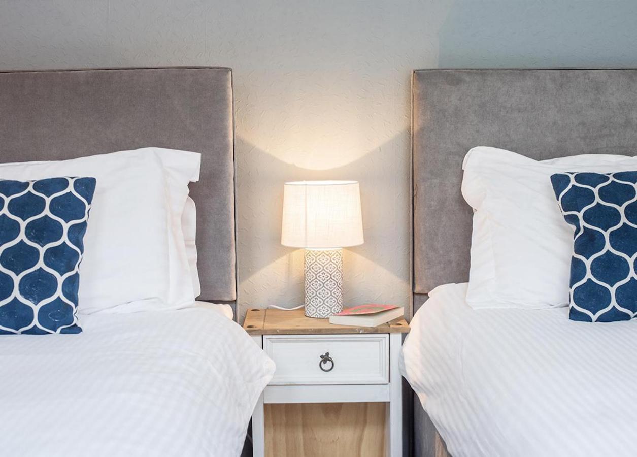 ホテル Royal Ashton Townhouse - トーントン 部屋 写真