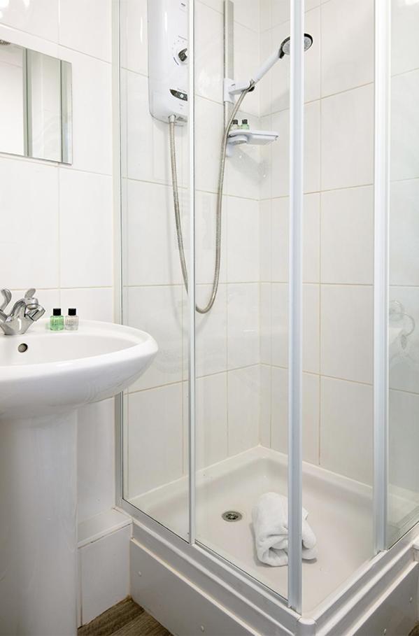 ホテル Royal Ashton Townhouse - トーントン 部屋 写真